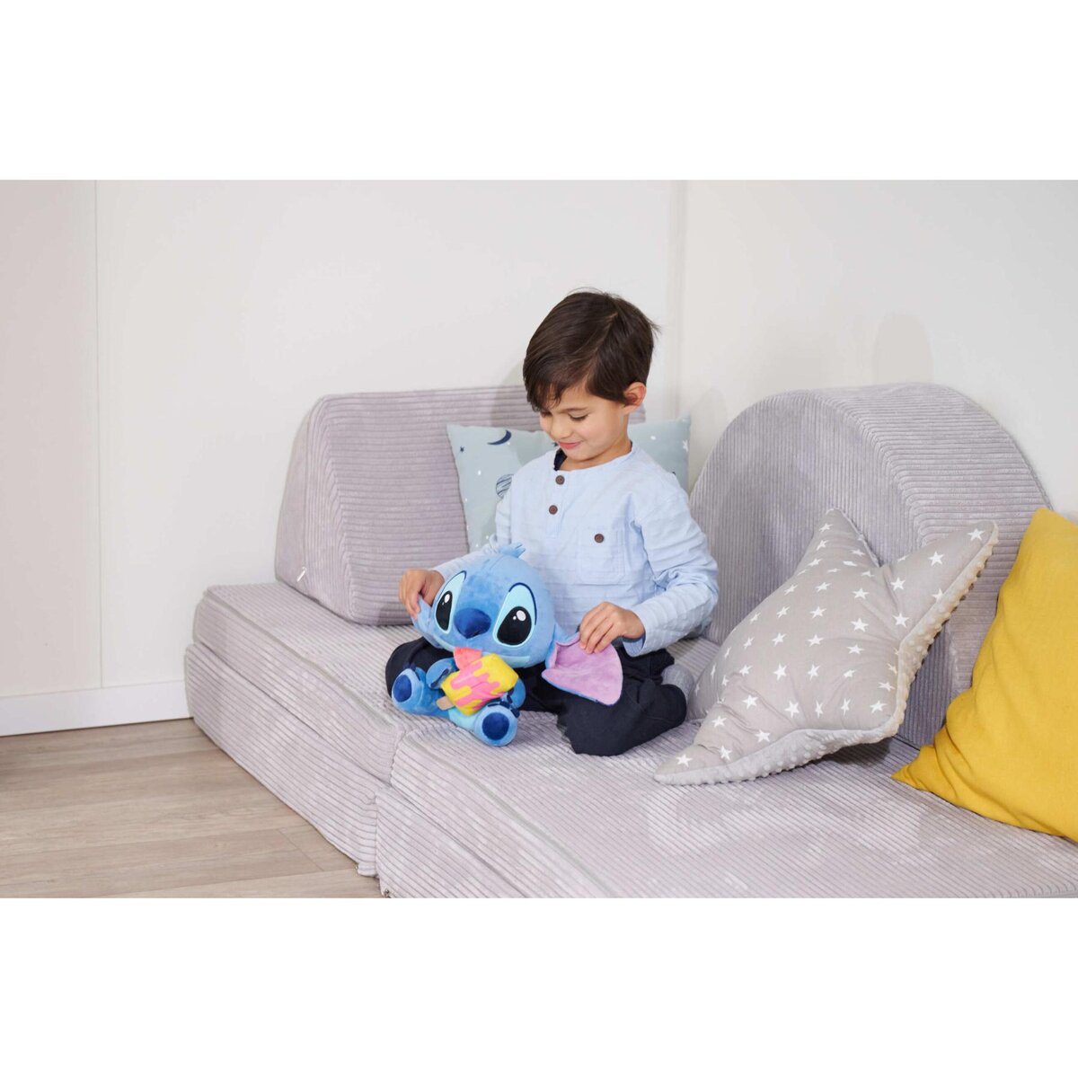 disney-stitch-mit-eis-am-C33CD1C14.jpg