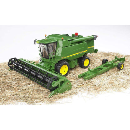 BRUDER® 2132 John Deere Mähdrescher T670i
