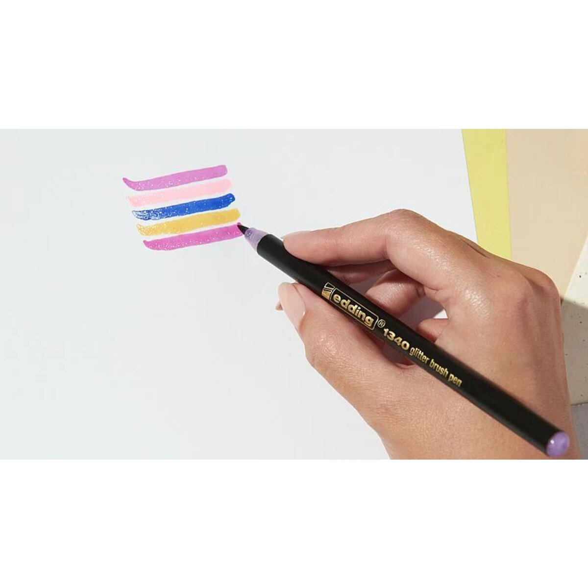edding-1340-glitzer-pinselstift-1-A6E2348B4.jpg