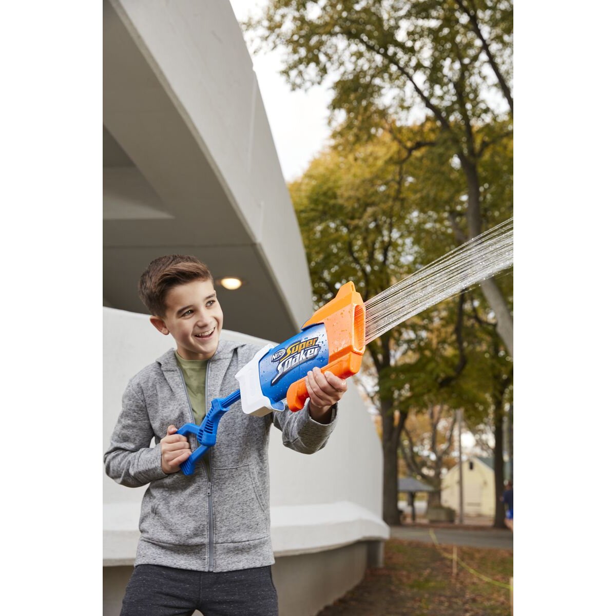 nerf-super-soaker-rainstorm-0D8B95B95.jpg