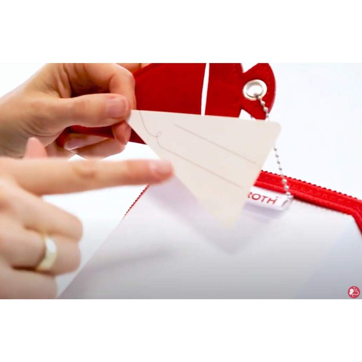 roth-namensanhaenger-schultuete-filz-kugelkette-B6918A3D2.jpg
