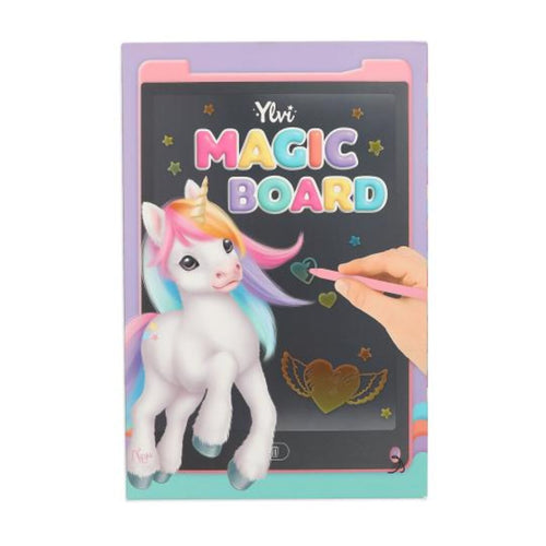 ylvi--the-minimoomis-magic-482E2AC72.jpg